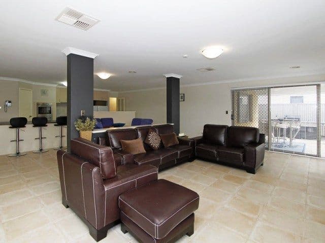 95 Millstream Drive, SOUTHERN RIVER WA 6110, Southern River - Thumbnail 3