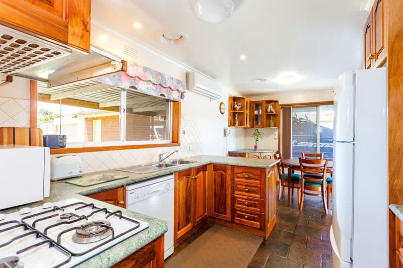 6 Tamala Avenue, MARSHALL VIC 3216, Marshall - Thumbnail 4
