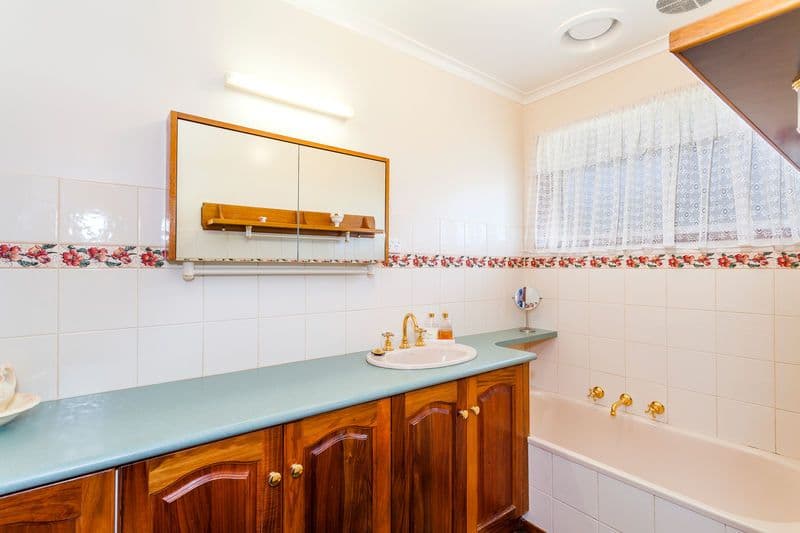6 Tamala Avenue, MARSHALL VIC 3216, Marshall - Thumbnail 6