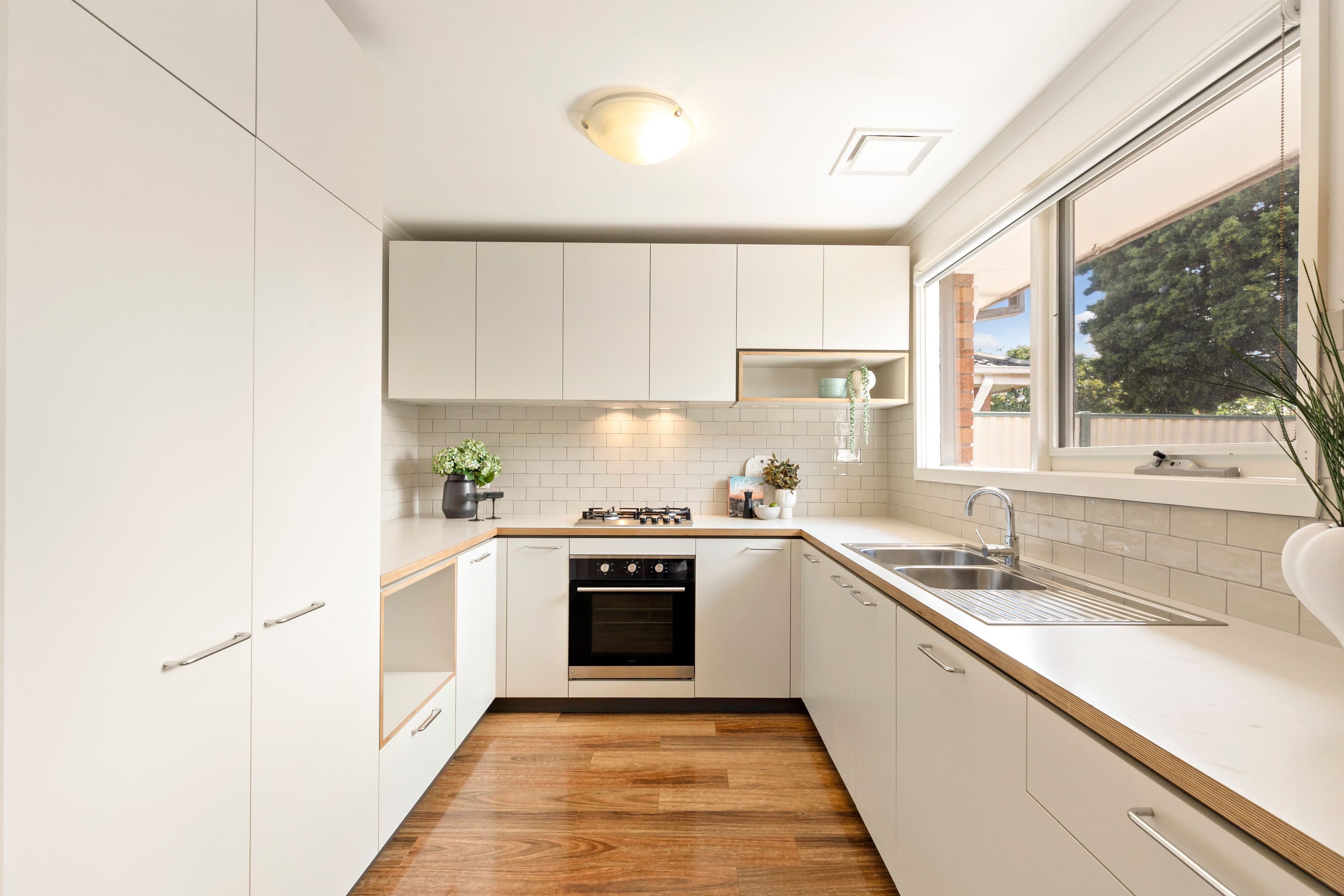 2 Ambon Avenue, Deer Park VIC 3023, Deer Park - Thumbnail 6