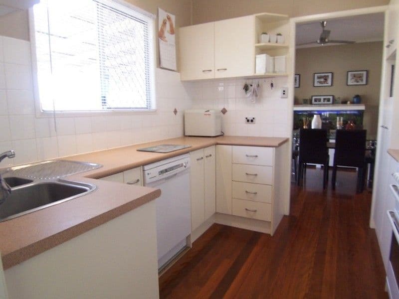 12 Lewana Street, MANSFIELD QLD 4122, Mansfield - Thumbnail 3