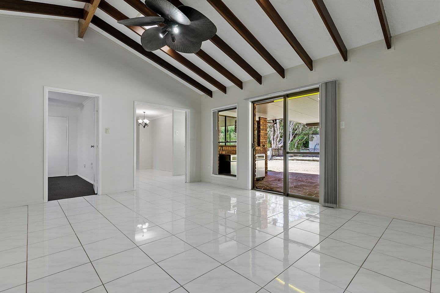 16 Raward Road, Wondunna QLD 4655, Wondunna - Thumbnail 3