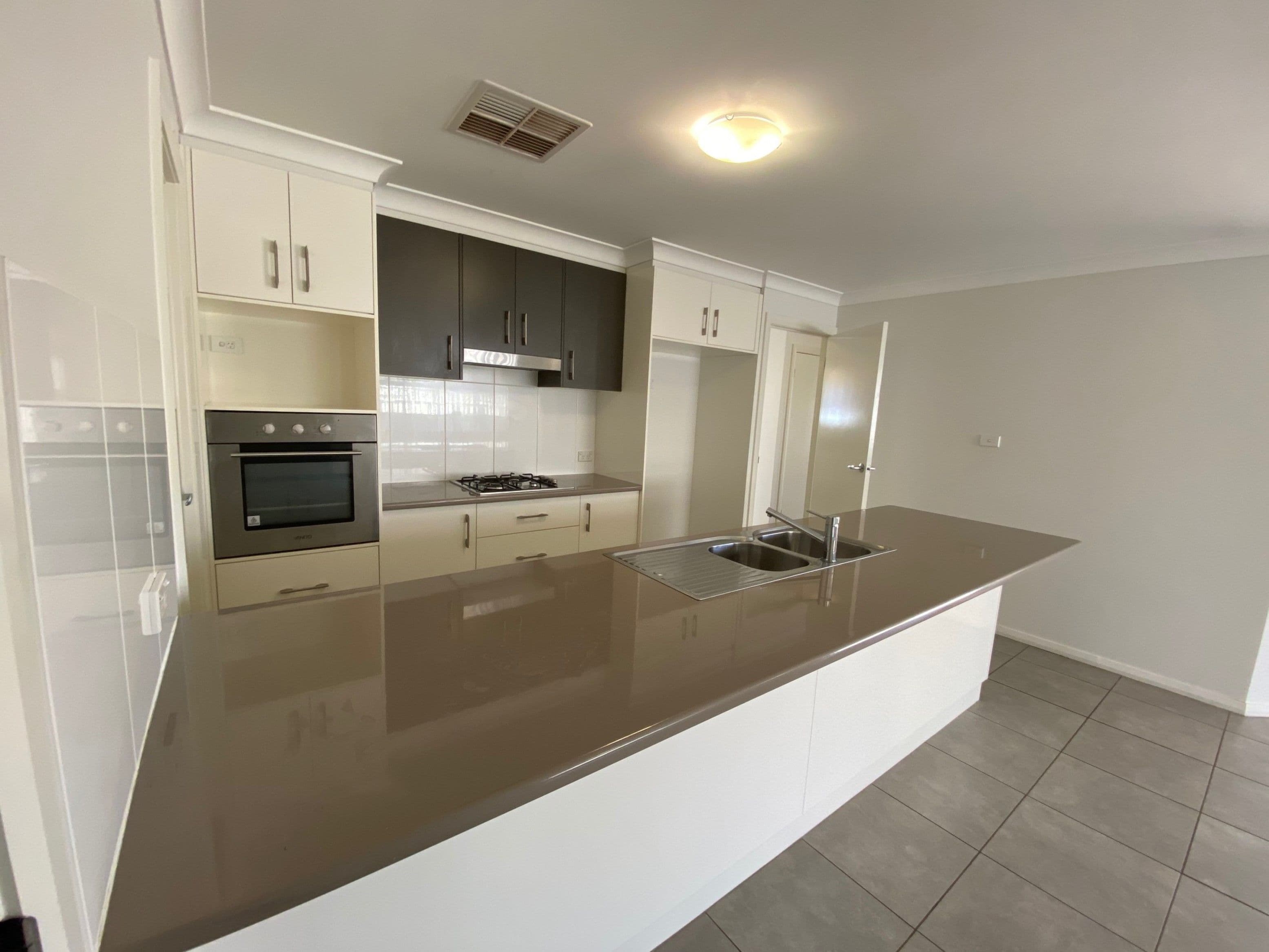 6 Sherrard Crescent, Dubbo - Thumbnail 2