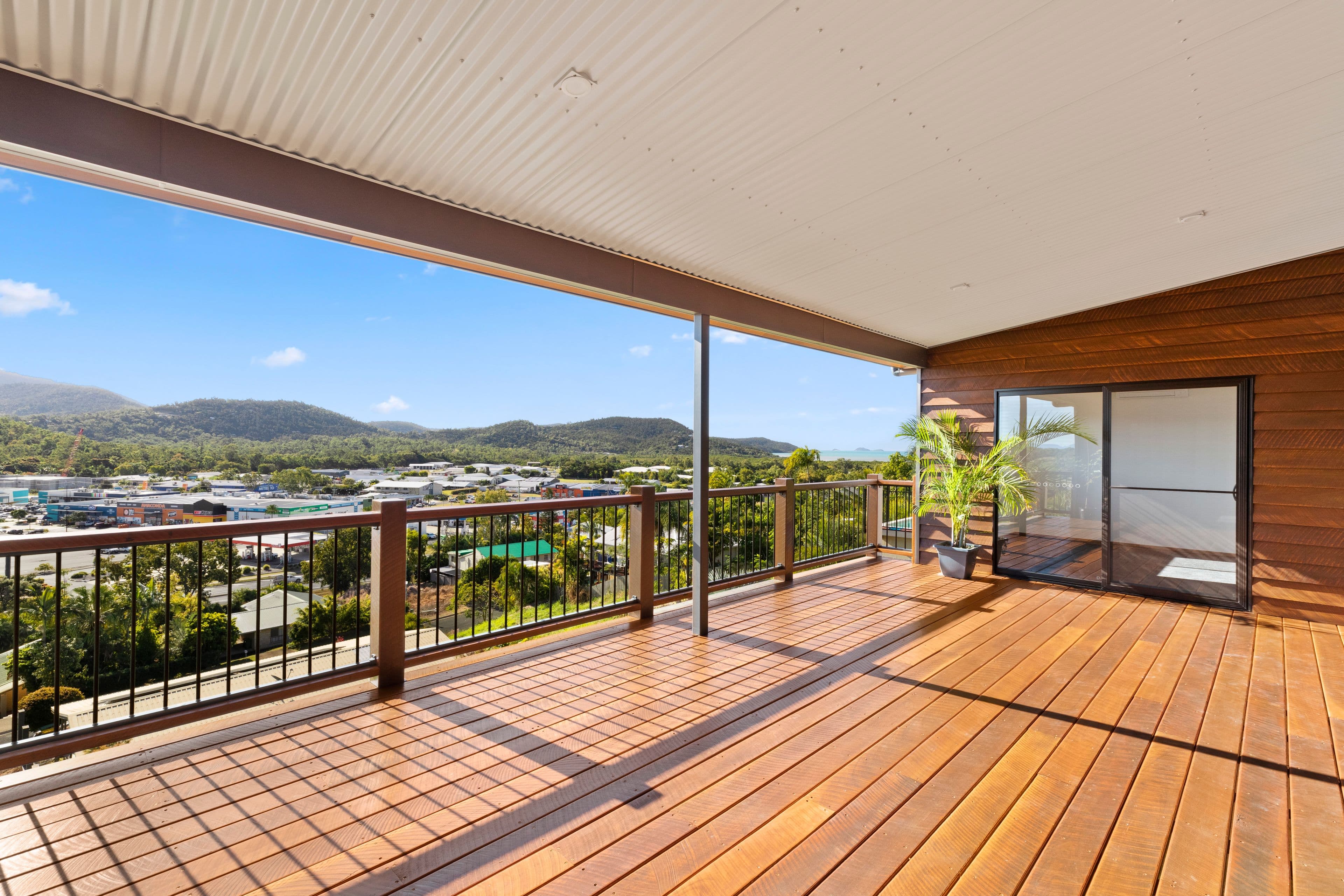 14 Whitehaven Crescent, Cannonvale QLD 4802, Cannonvale - Thumbnail 6