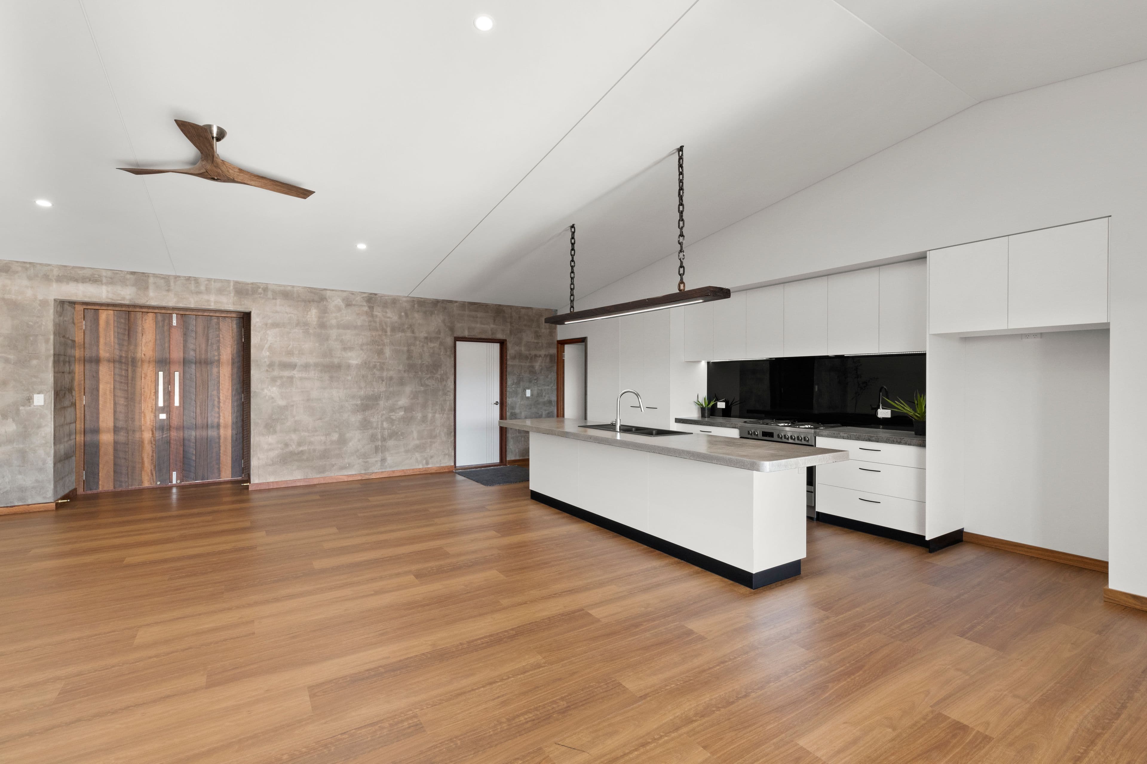 14 Whitehaven Crescent, Cannonvale QLD 4802, Cannonvale - Thumbnail 7