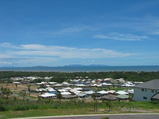 6 Juan Court, BUSHLAND BEACH QLD 4818, Bushland Beach - Thumbnail 3