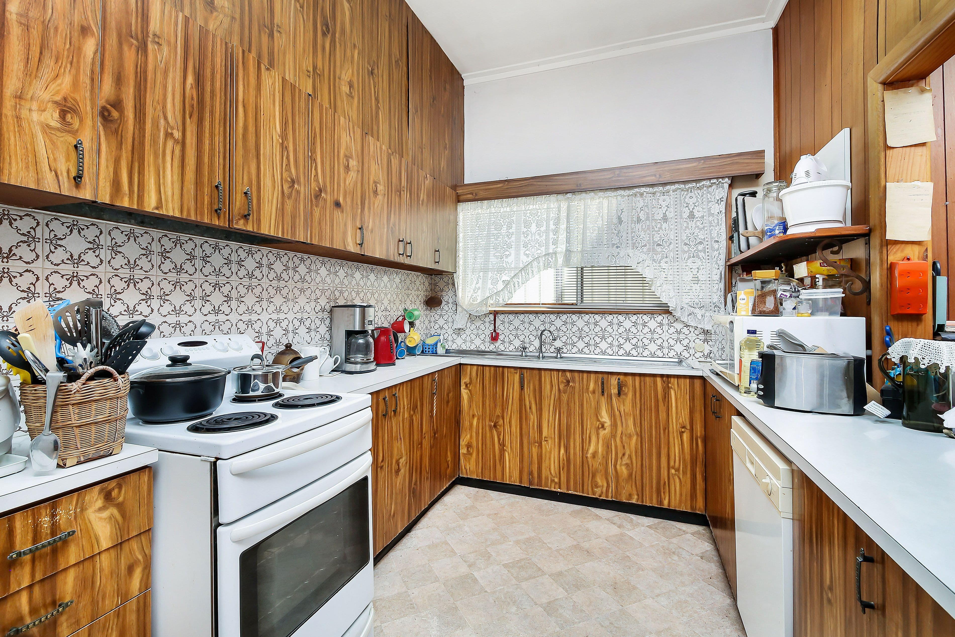 28 Remly Street, Roselands - Thumbnail 3
