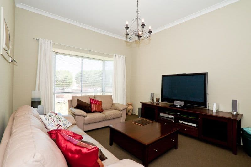 93A Kathleen Street, BASSENDEAN WA 6054, Bassendean - Thumbnail 6