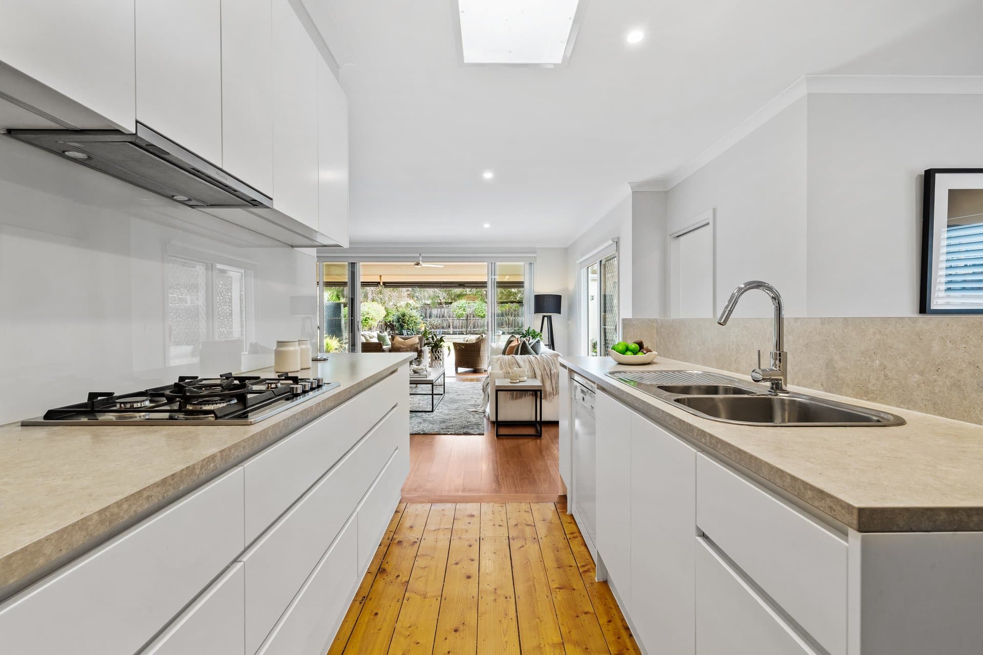 65 Deakin Street, Essendon - Thumbnail 7