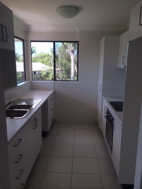 39 Karbunya Street, MERMAID WATERS QLD 4218, Mermaid Waters - Thumbnail 5
