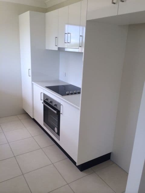 39 Karbunya Street, MERMAID WATERS QLD 4218, Mermaid Waters - Thumbnail 7