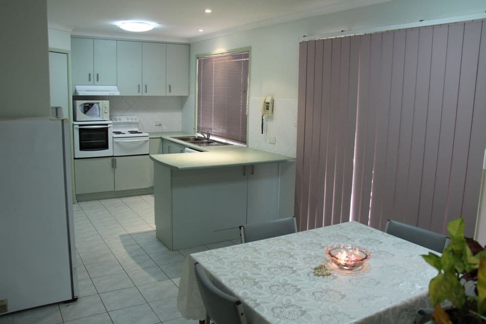 34 and 34A Tyson Crescent, Tannum Sands QLD 4680, Tannum Sands - Thumbnail 2
