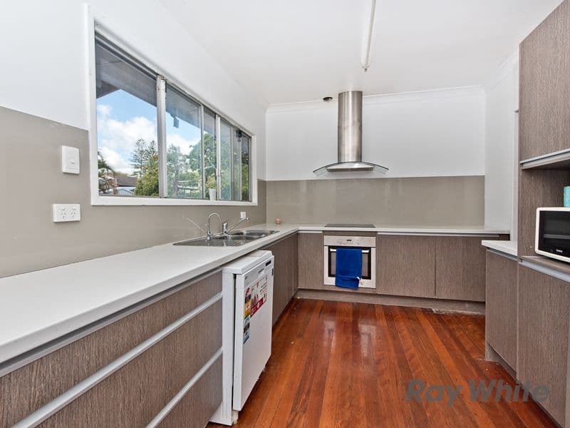 14 Tanderra Street, Bracken Ridge QLD 4017, Bracken Ridge - Thumbnail 2