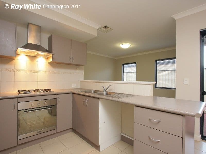 15 Bent Street, CANNINGTON WA 6107, Cannington - Thumbnail 2