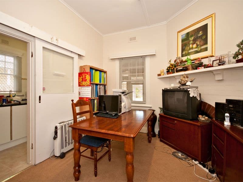 833 Station Street, BOX HILL NORTH VIC 3129, Box Hill North - Thumbnail 2