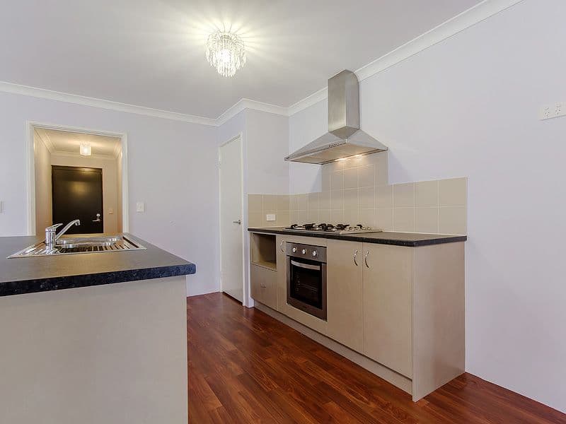 33 Sunstone Drive, Wellard WA 6170, Wellard - Thumbnail 3
