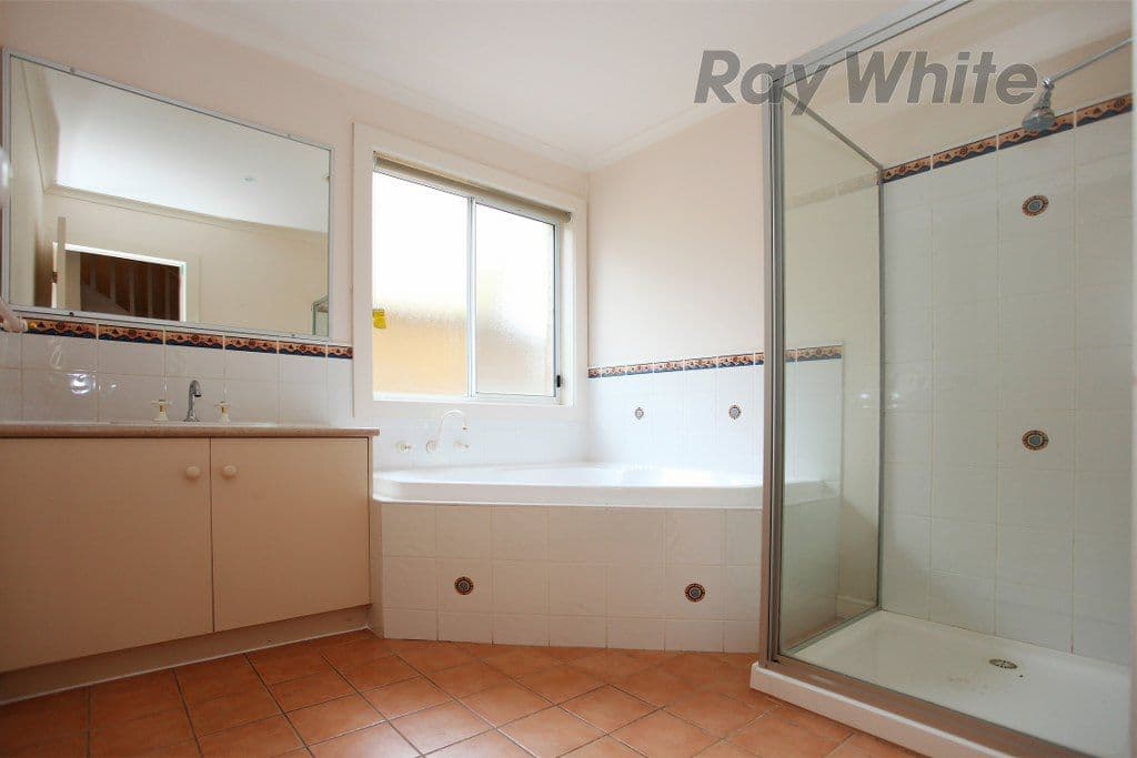 84 Lakeside Drive, Point Cook VIC 3030, Point Cook - Thumbnail 4