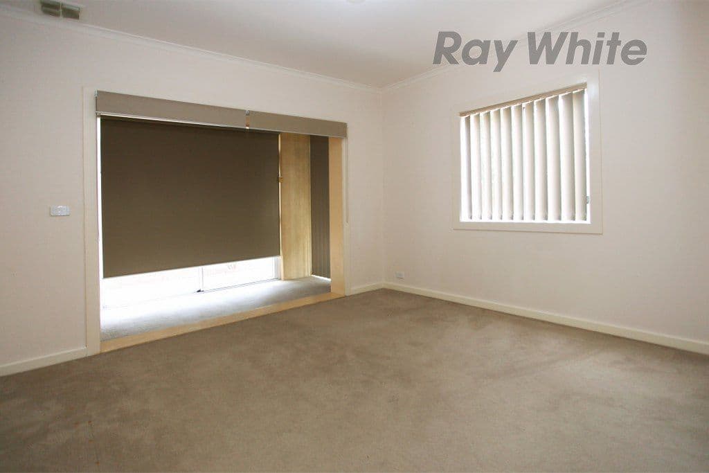 84 Lakeside Drive, Point Cook VIC 3030, Point Cook - Thumbnail 5
