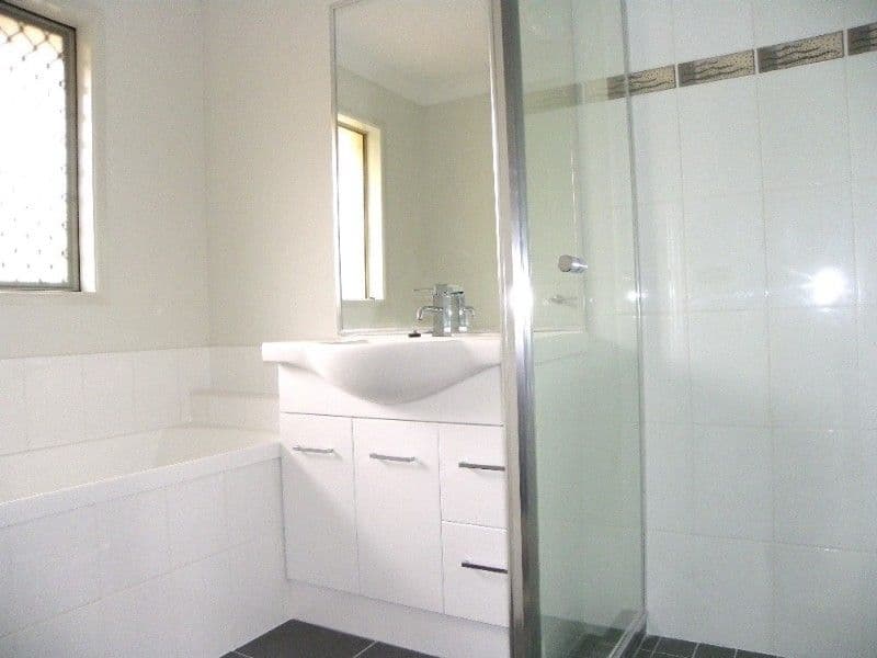 127 Haig Road, LOGANLEA QLD 4131, Loganlea - Thumbnail 4