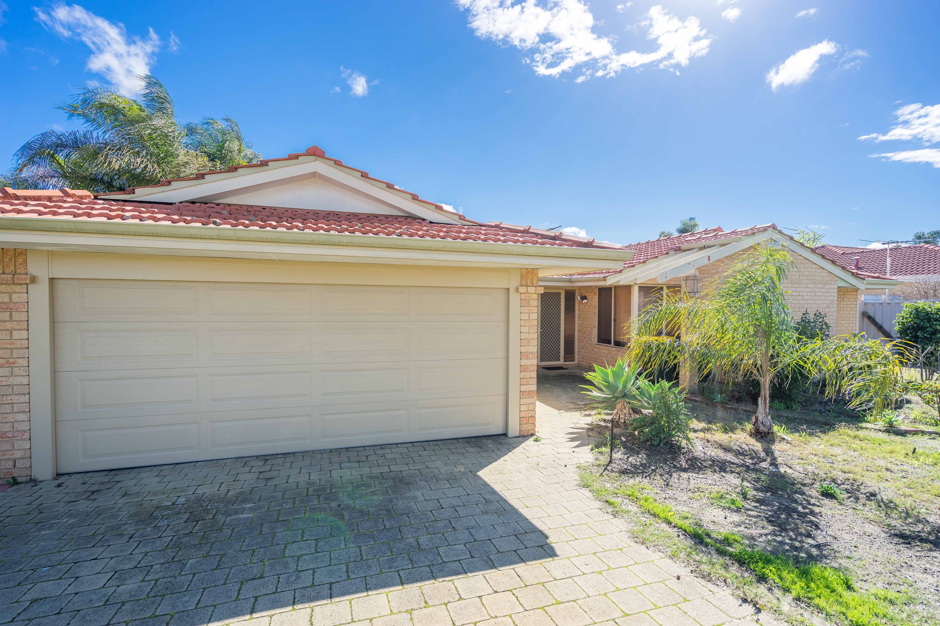 15 Daventry Drive, Alexander Heights WA 6064, Alexander Heights - Thumbnail 2