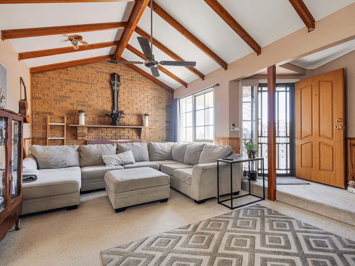 16 McLeod Drive, Darley VIC 3340, Darley - Thumbnail 3