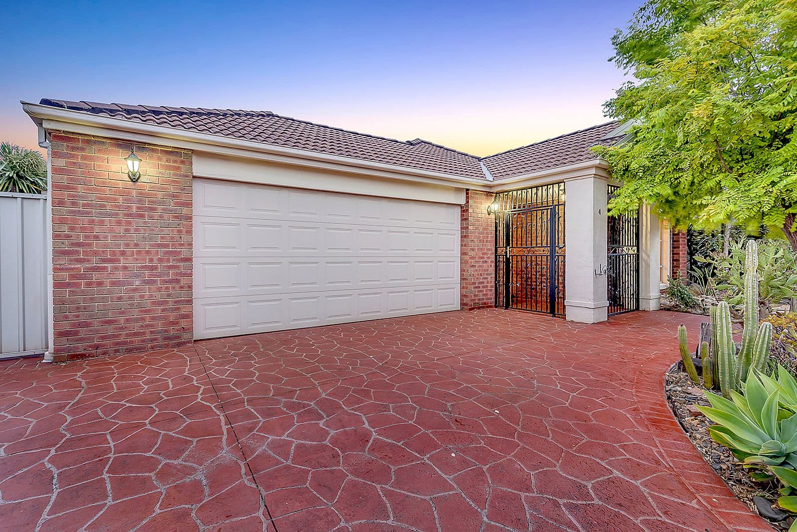 4 Elmwood Place, Craigieburn VIC 3064, Craigieburn - Thumbnail 2