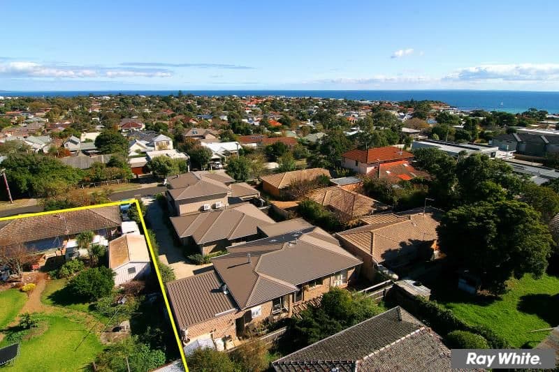 21 Naples Street, MORNINGTON VIC 3931, Mornington - Thumbnail 3