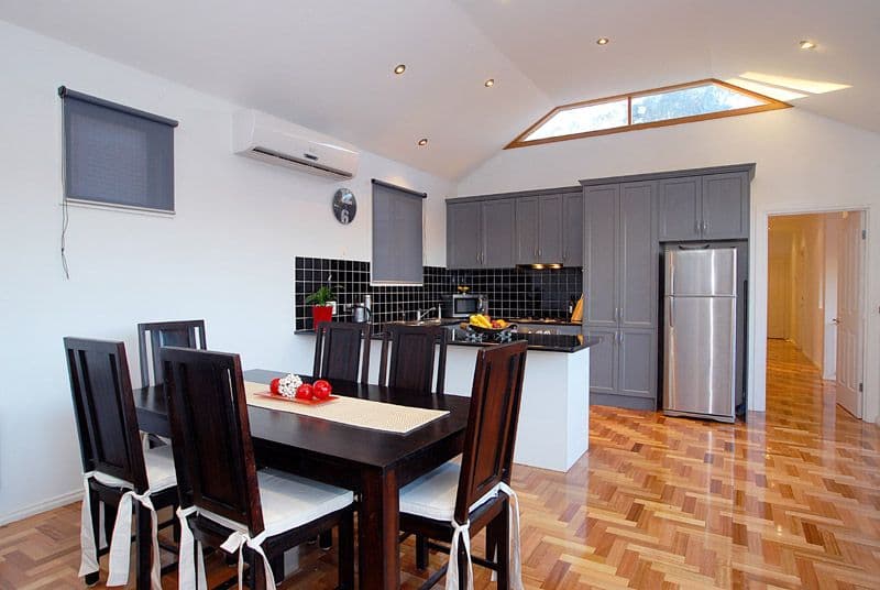 10 Black Knight Street, MORDIALLOC VIC 3195, Mordialloc - Thumbnail 2