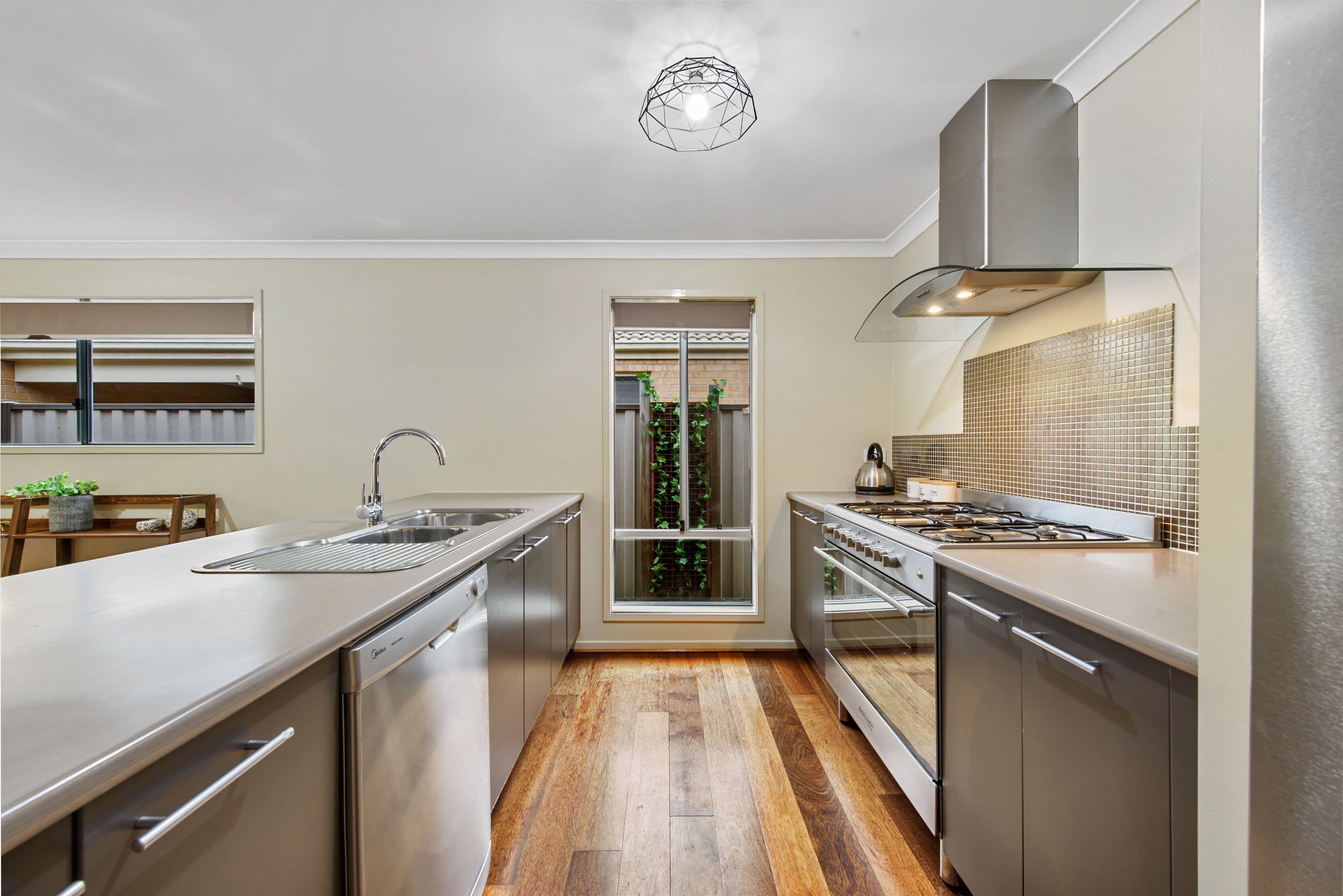 5 Remington Street, Burnside Heights VIC 3023, Burnside Heights - Thumbnail 4