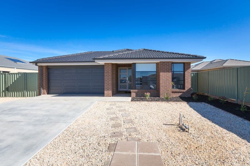 4 Aurora Place, Epsom VIC 3551, Epsom - Image 1