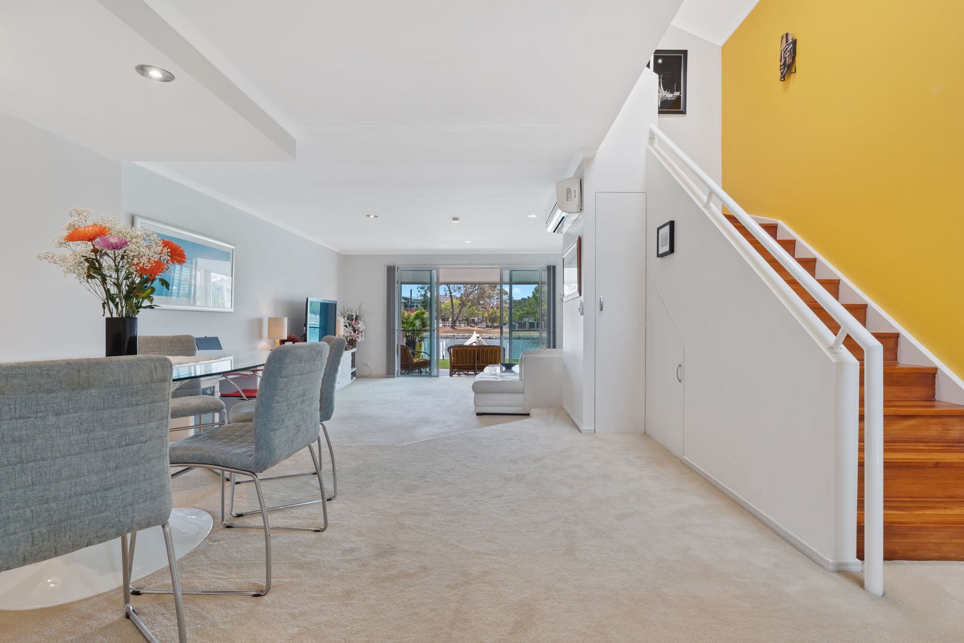 42 Vaggelas Crescent, Biggera Waters QLD 4216, Biggera Waters - Thumbnail 5