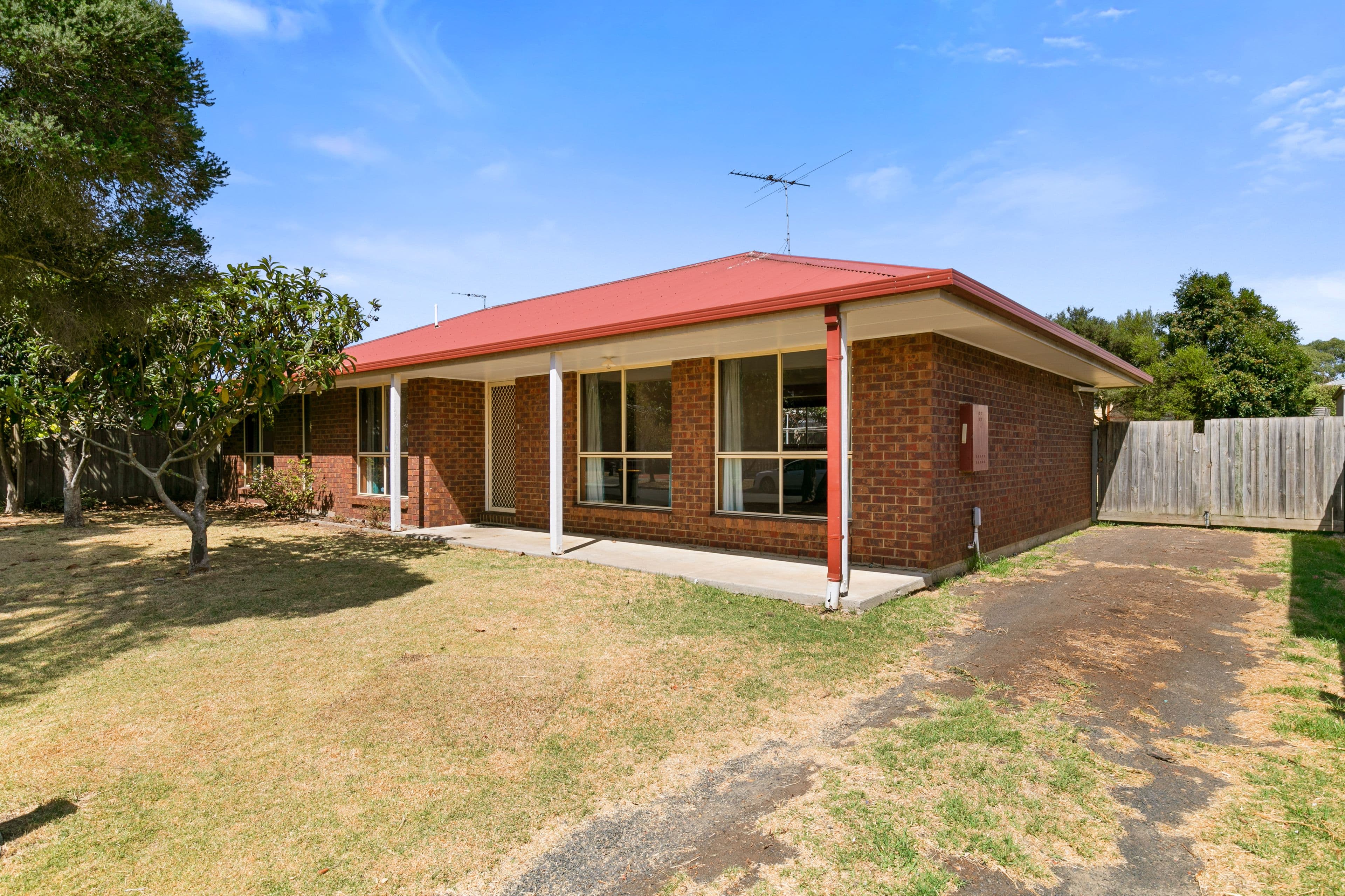 18 Robert Drive, Cowes VIC 3922, Cowes - Image 1