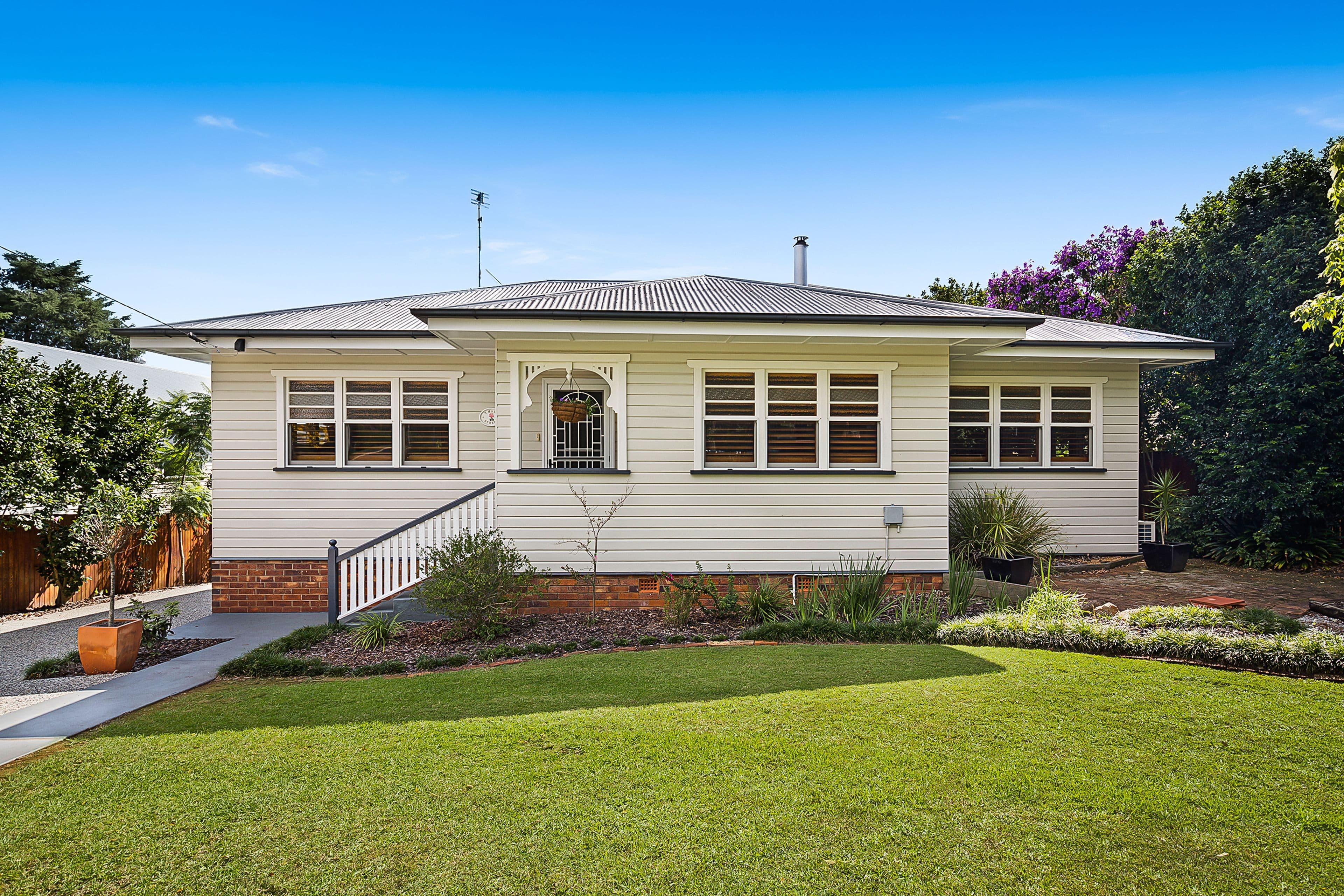 7 Mary Street, Mount Lofty QLD 4350, Mount Lofty - Image 1