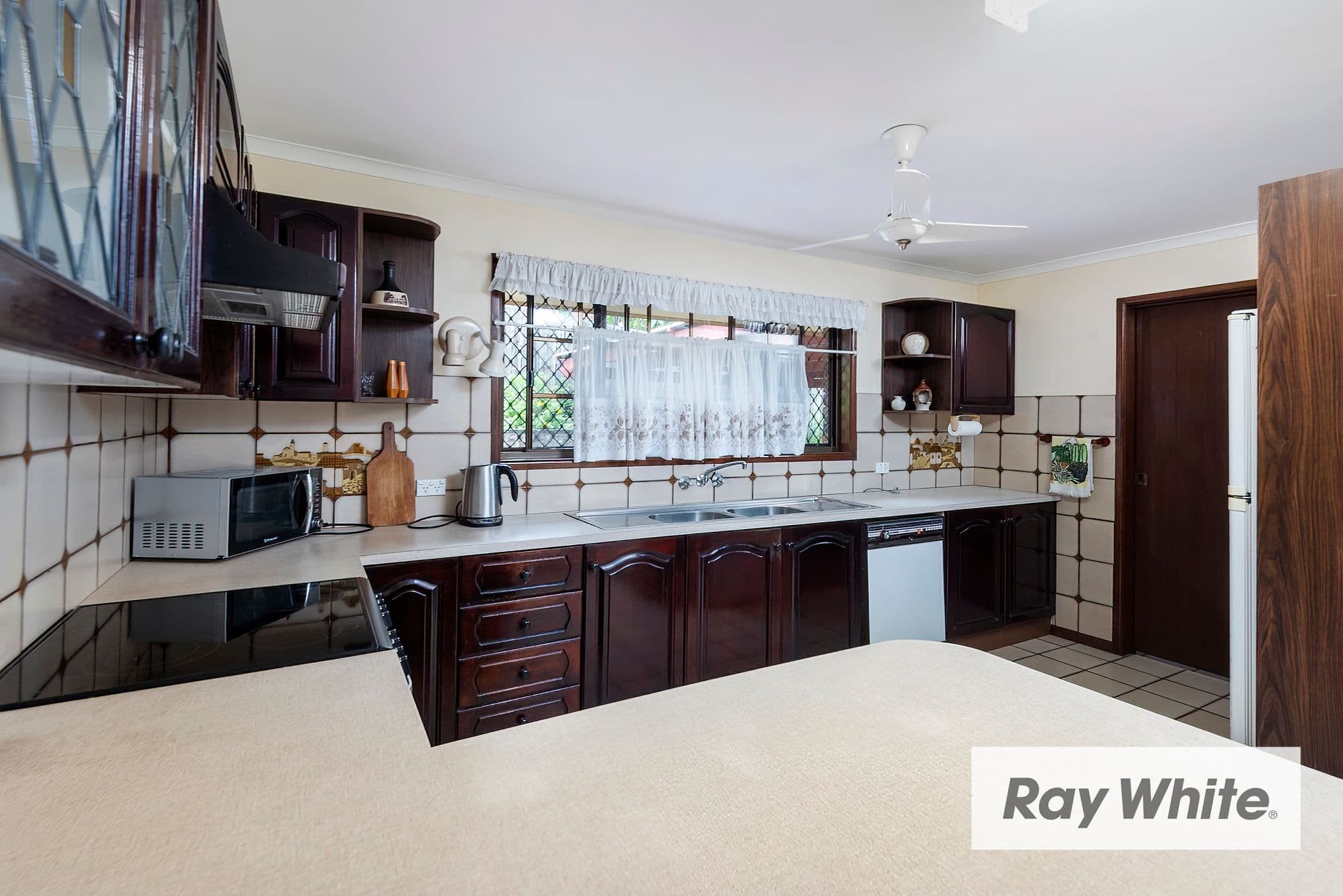 11 Littabella Street, Durack QLD 4077, Durack - Thumbnail 7