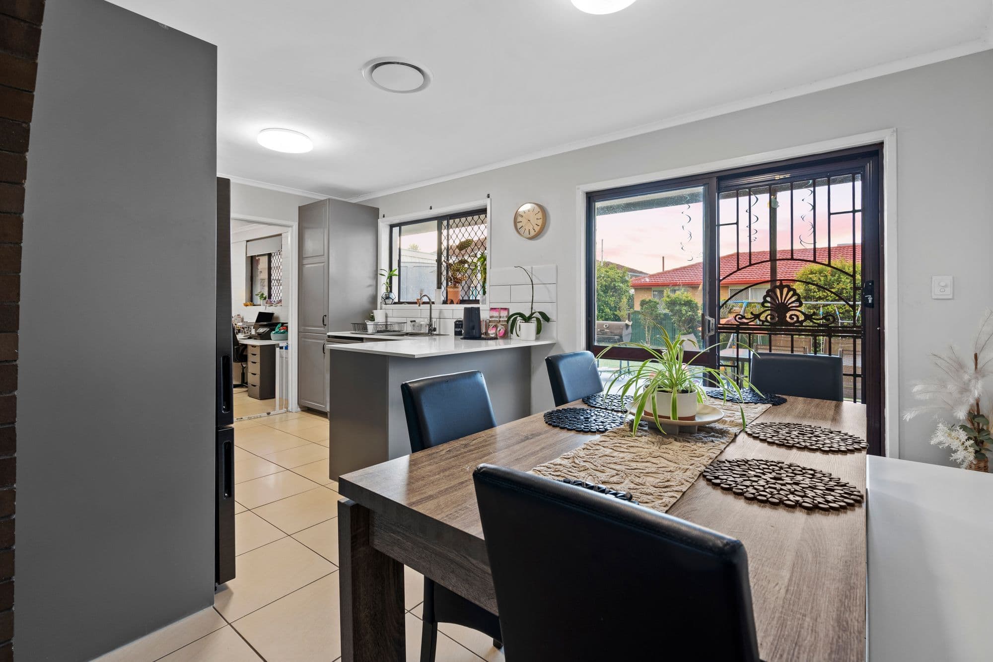 10 Tandara Street, Rochedale South QLD 4123, Rochedale South - Thumbnail 6