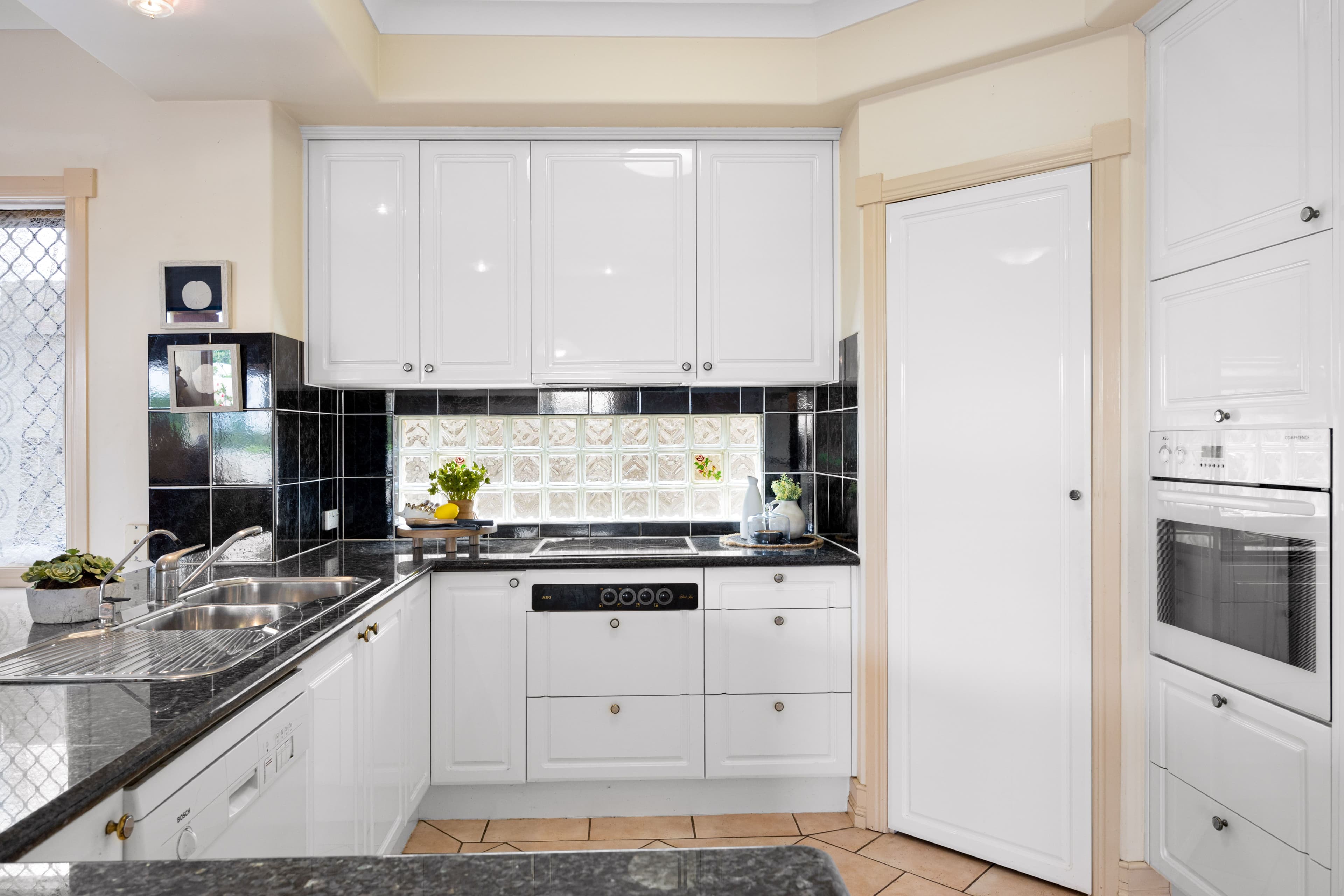 47 Clearmount Crescent, Carindale QLD 4152, Carindale - Thumbnail 8