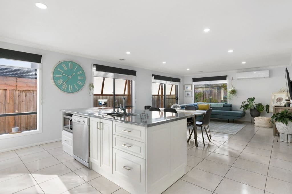 5 Parvum Way, Wyndham Vale VIC 3024, Wyndham Vale - Thumbnail 3