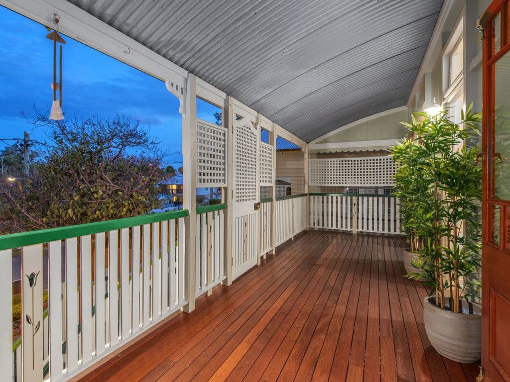 8 Barker Street, East Brisbane QLD 4169, East Brisbane - Thumbnail 2