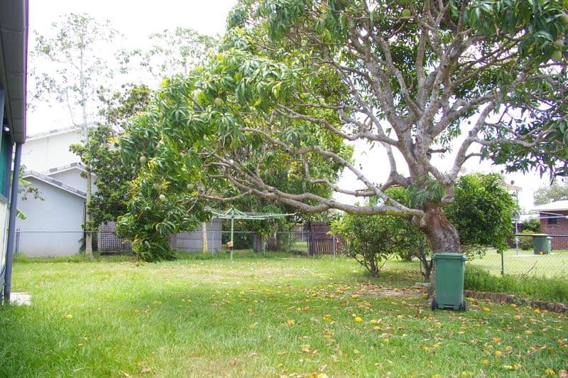 4 Leonie Street, DECEPTION BAY QLD 4508, Deception Bay - Thumbnail 6