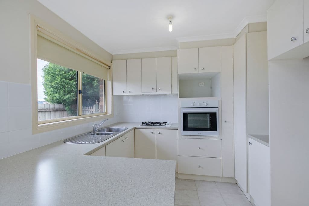 4 Bean Court, MILL PARK VIC 3082, Mill Park - Thumbnail 2