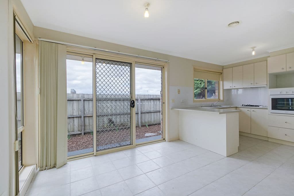 4 Bean Court, MILL PARK VIC 3082, Mill Park - Thumbnail 3