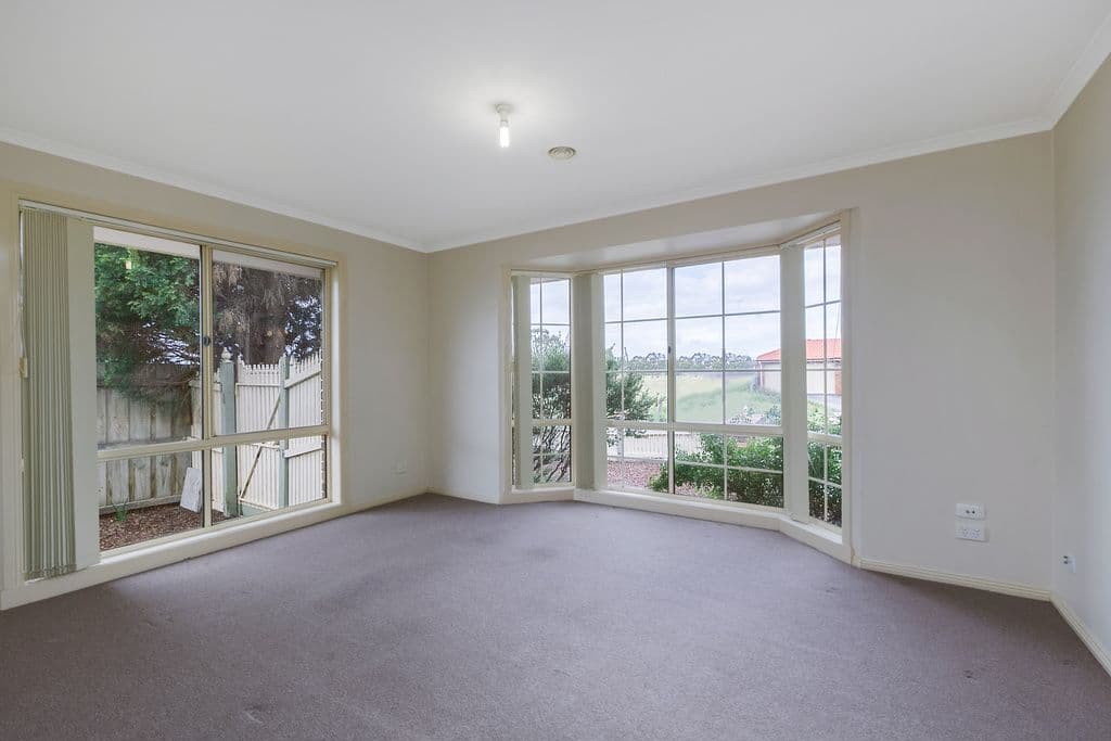 4 Bean Court, MILL PARK VIC 3082, Mill Park - Thumbnail 4