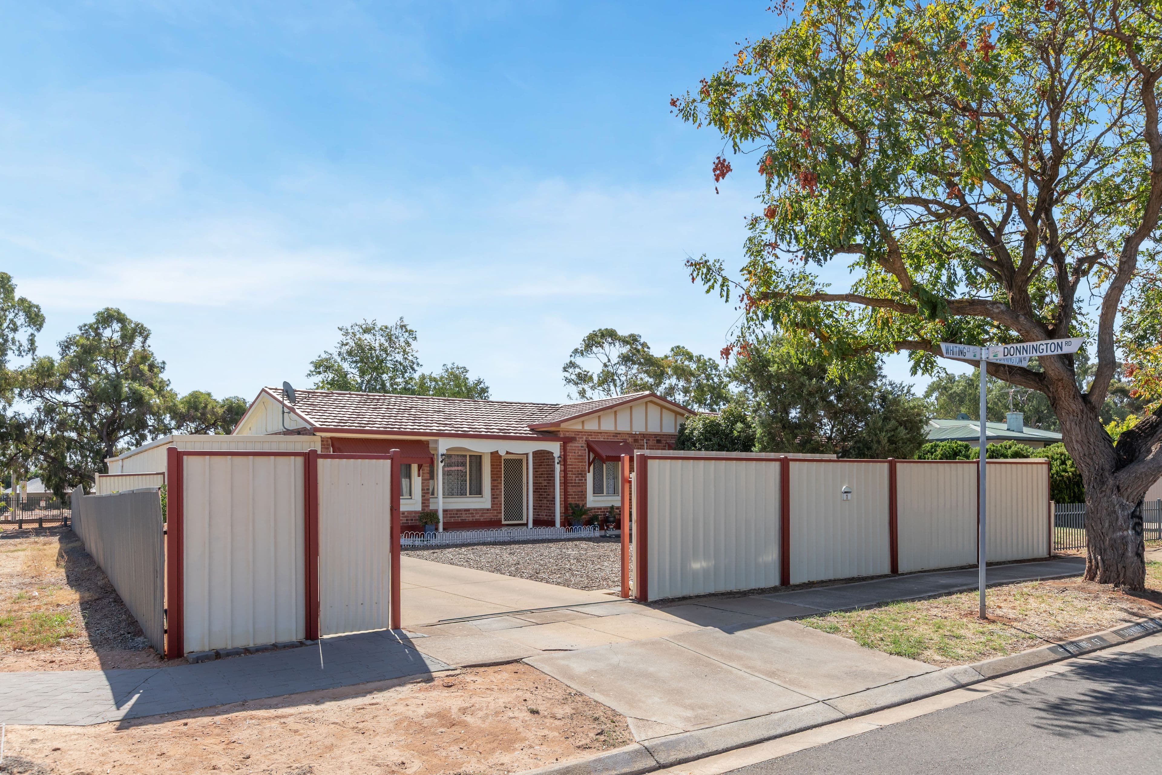 1 Donnington Road, Elizabeth North SA 5113, Elizabeth North - Thumbnail 4