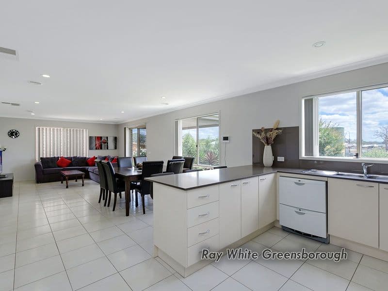 63 Eminence Boulevard, Doreen VIC 3754, Doreen - Thumbnail 2