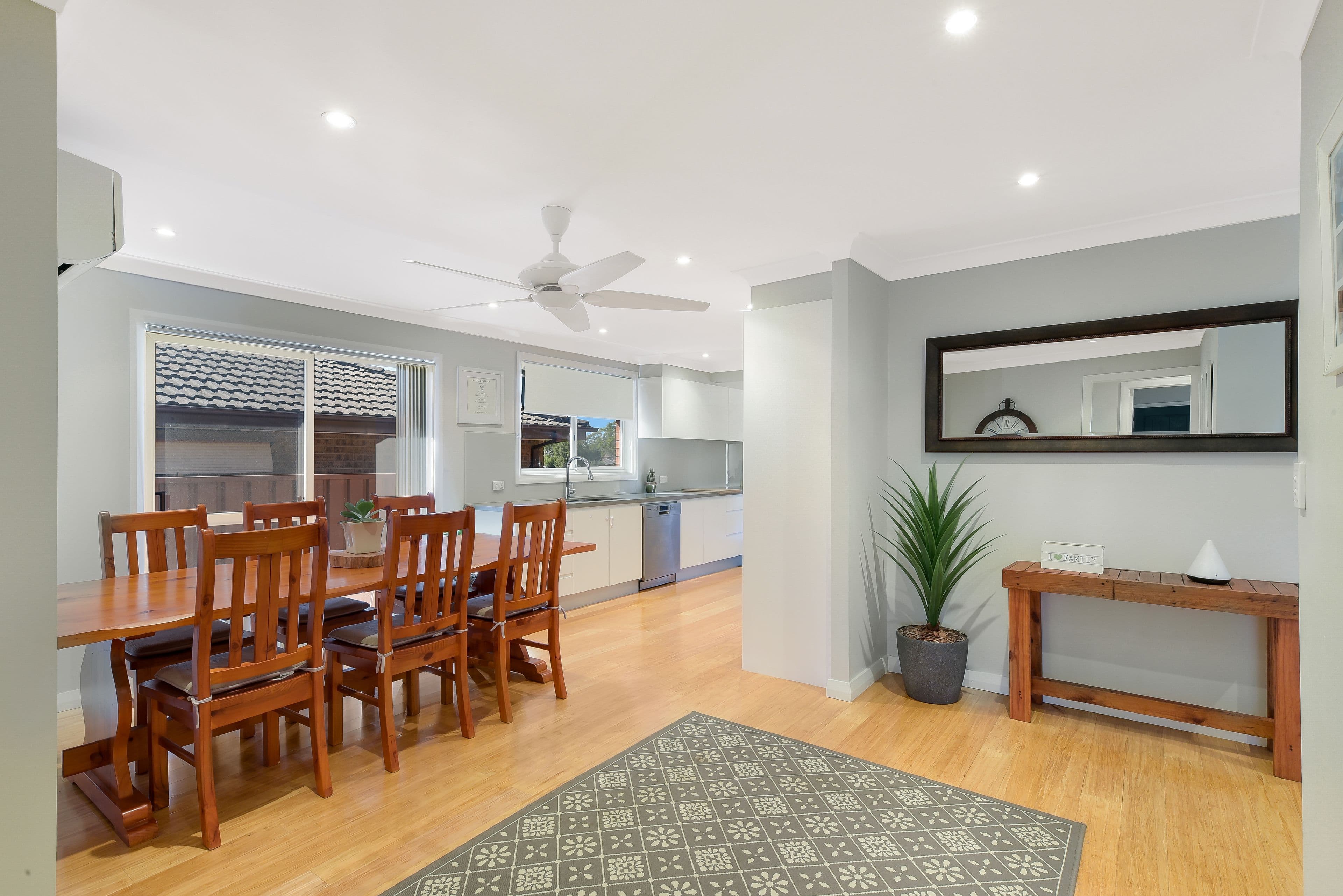 19 Warburton Crescent, Werrington County - Thumbnail 4