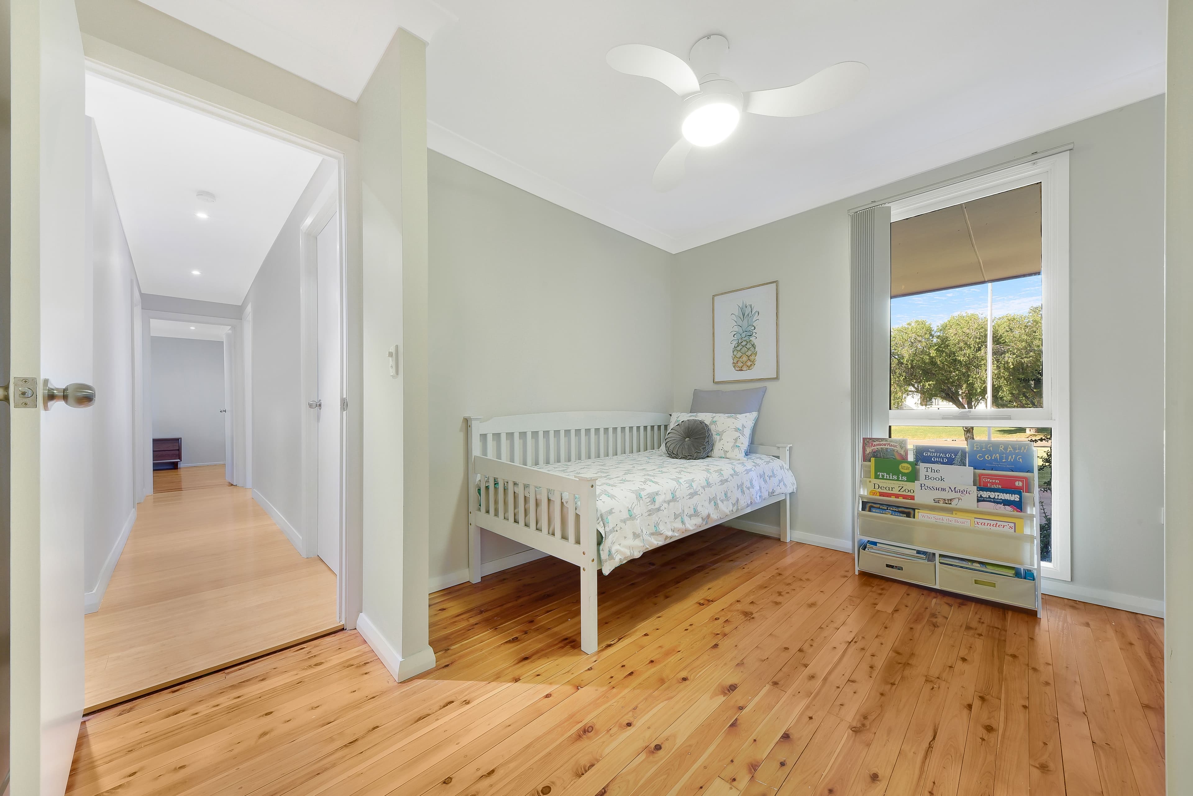 19 Warburton Crescent, Werrington County - Thumbnail 6