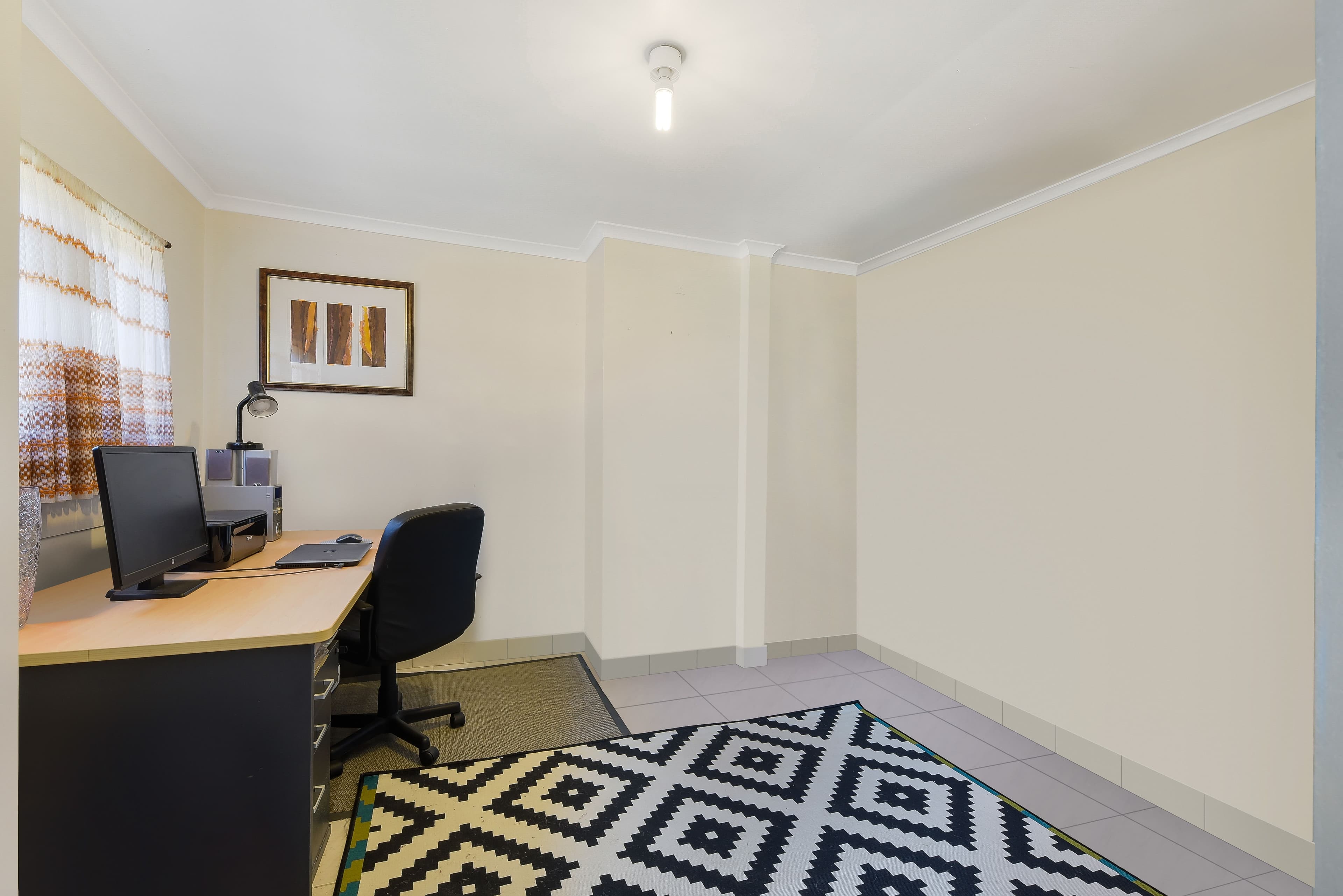 19 Warburton Crescent, Werrington County - Thumbnail 7