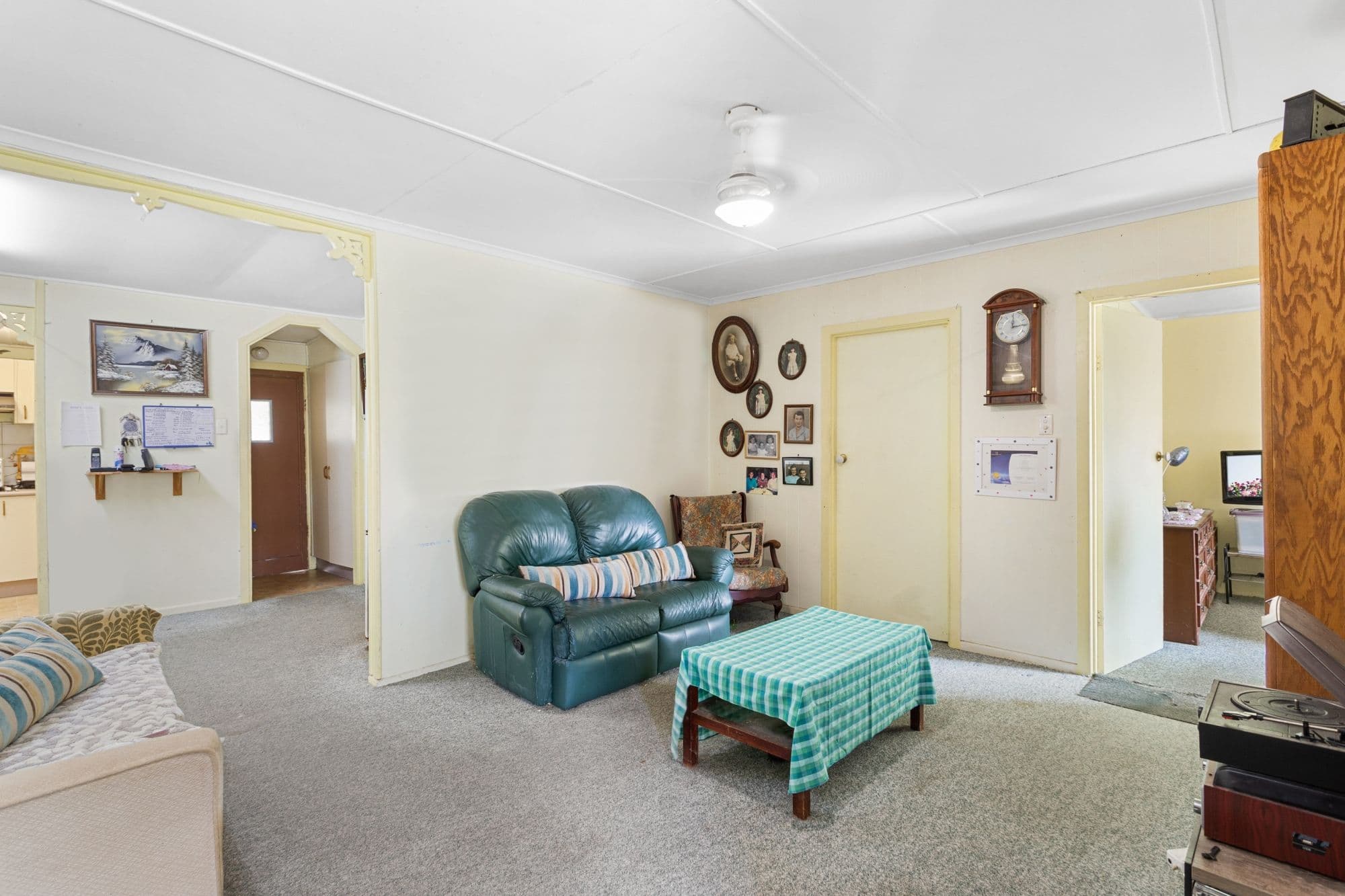 4 Gregory Avenue, Deception Bay QLD 4508, Deception Bay - Thumbnail 5