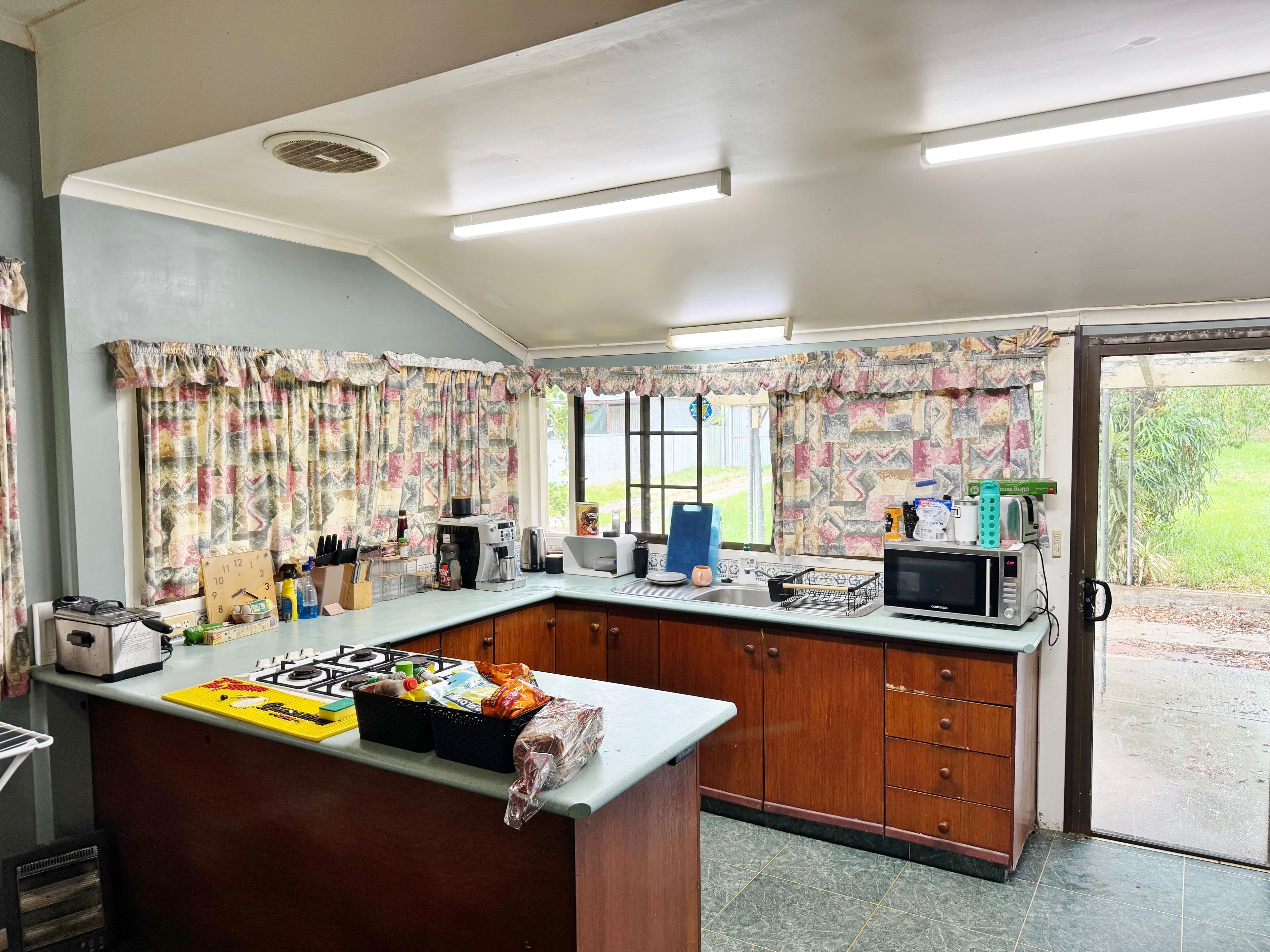 16 Miro Street, Young NSW 2594, Young - Thumbnail 3