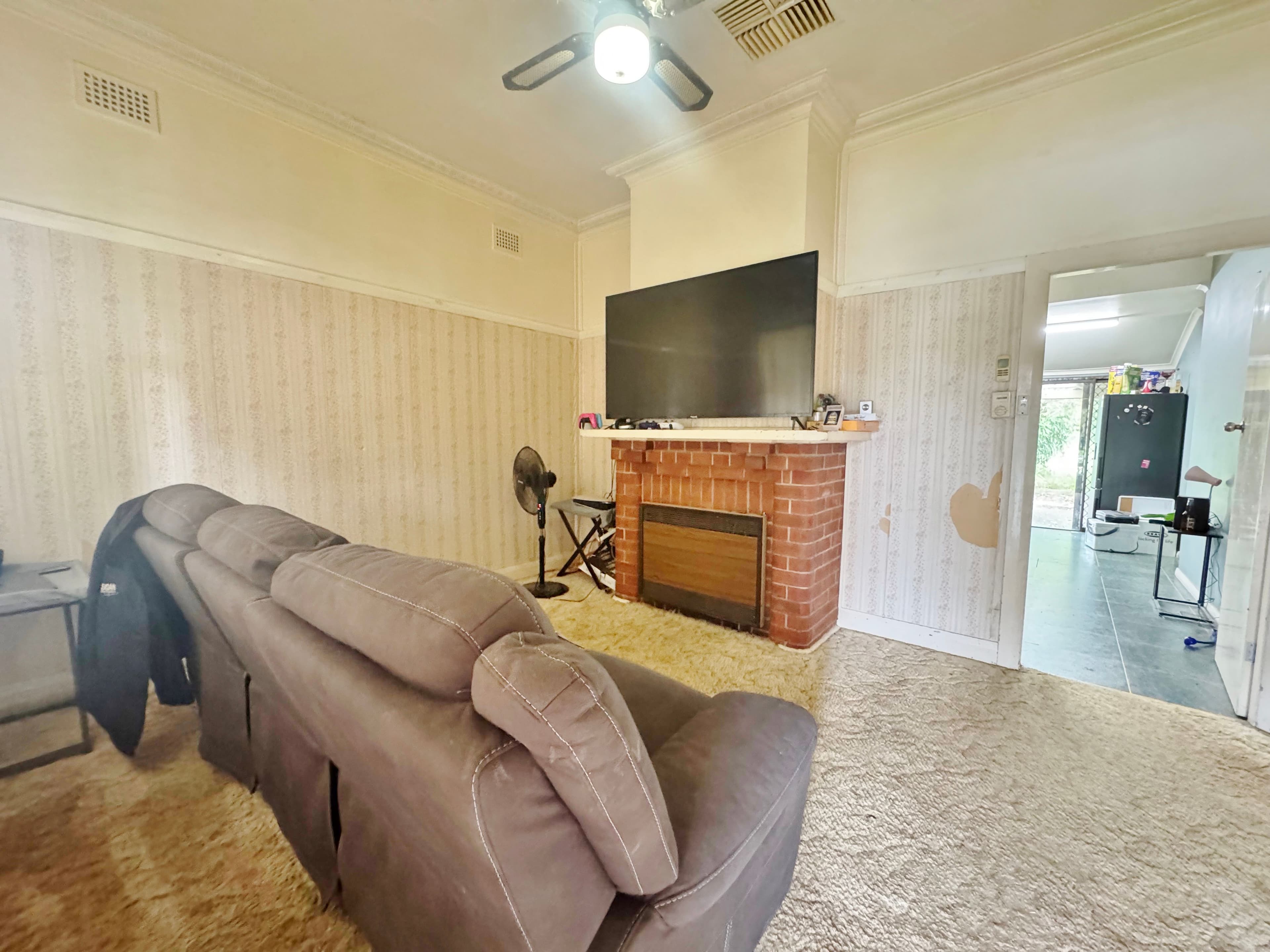16 Miro Street, Young NSW 2594, Young - Thumbnail 5